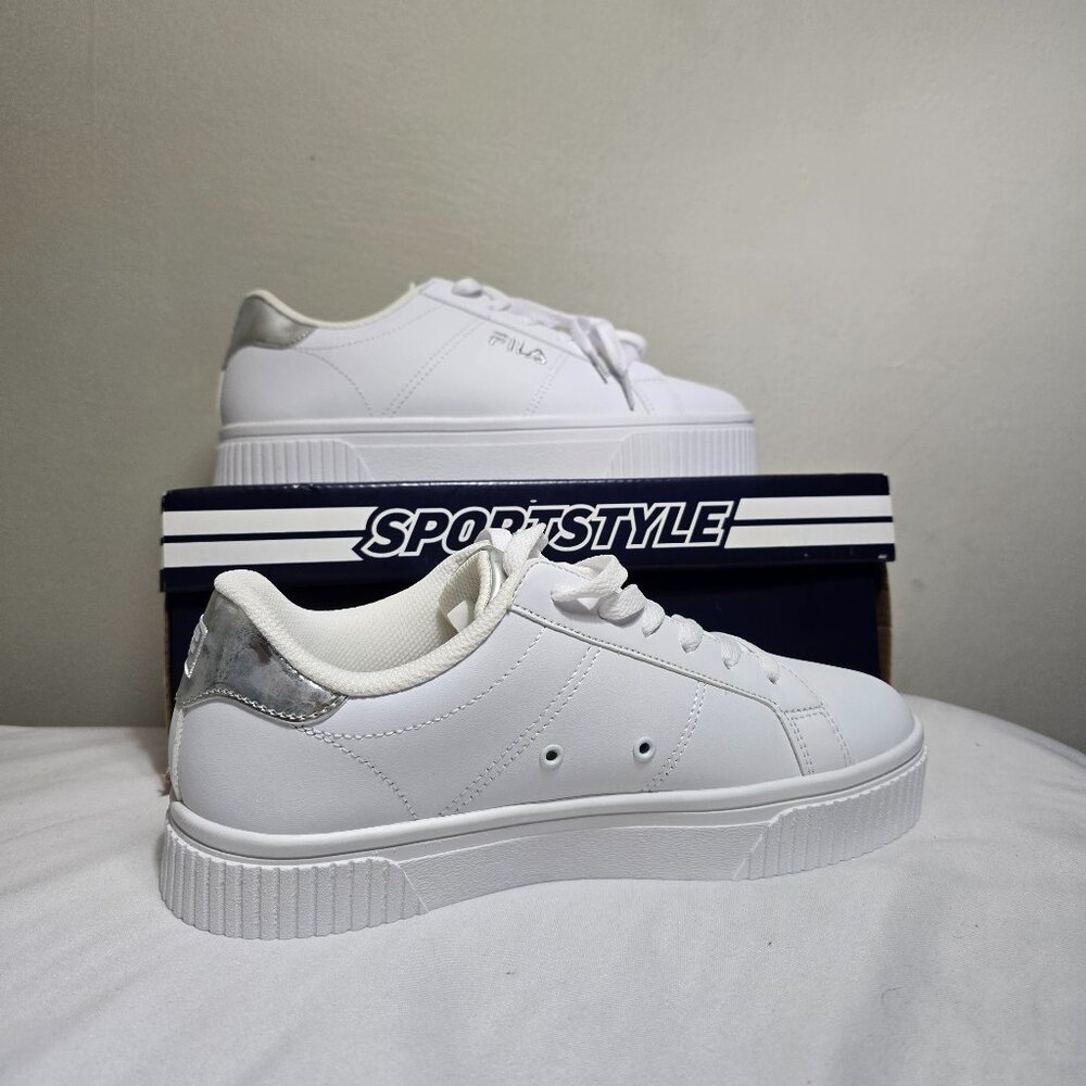 Fila Women's Panache 19 Platform White Sneakers w Silver Accents Size 9.5